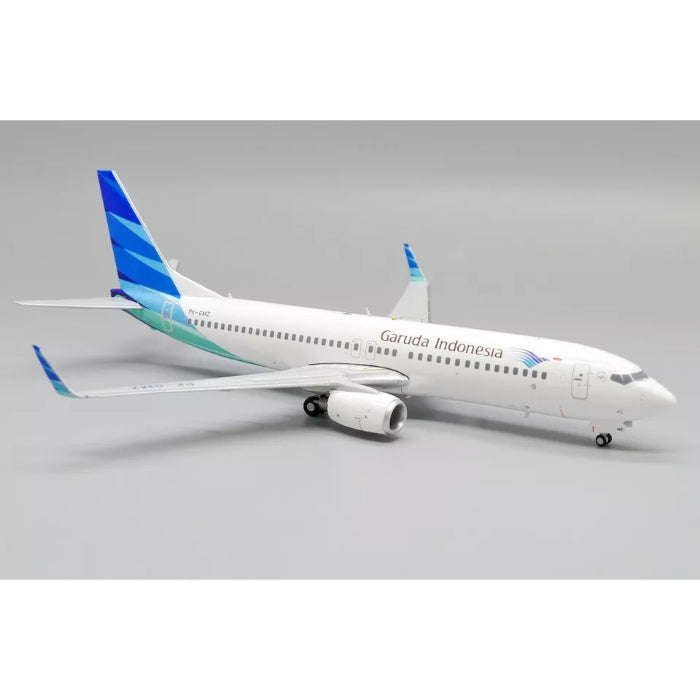 1/200 Garuda Indonesia Boeing 737-800 "75 Indonesia Maju" Reg: PK-GMZ with Stand