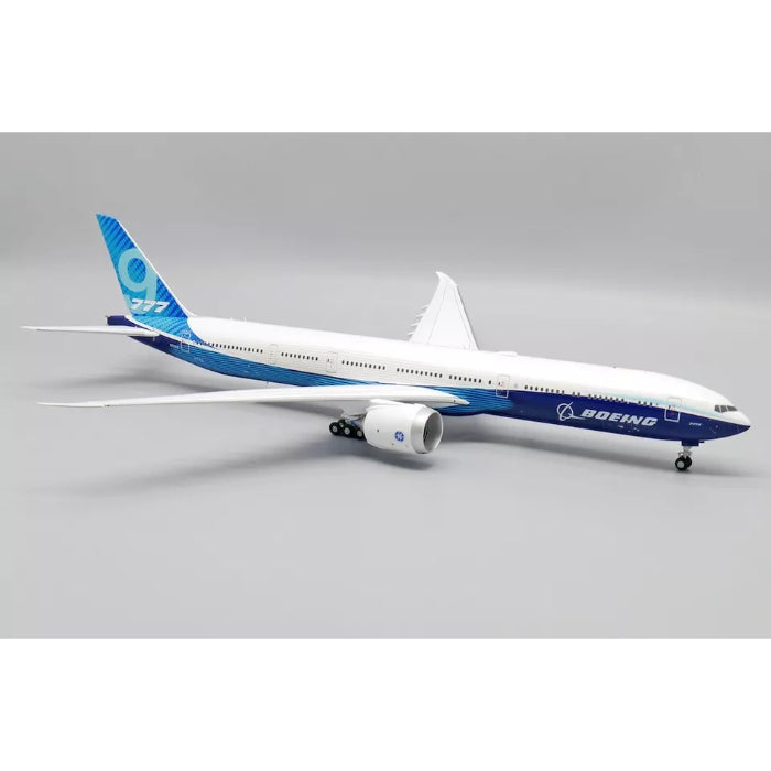 1/200 Boeing House Color 777-9X Reg: N779XX with Stand