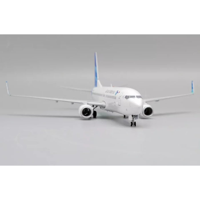 1/200 Garuda Indonesia Boeing 737-800 "75 Indonesia Maju" Reg: PK-GMZ with Stand