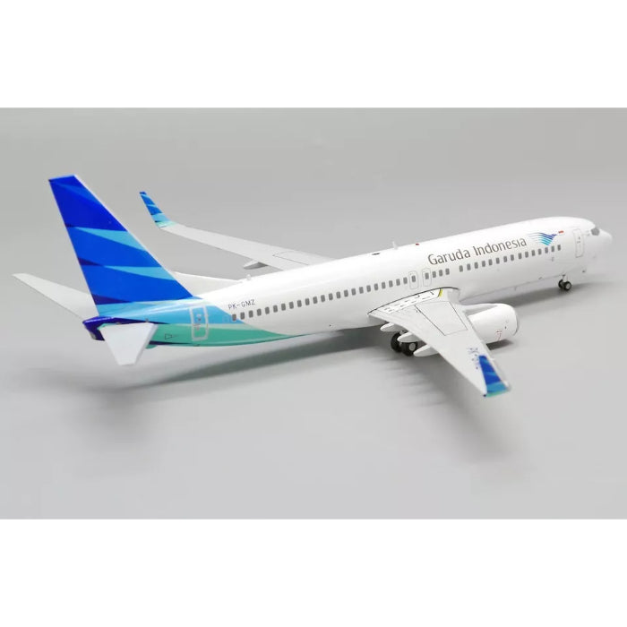 1/200 Garuda Indonesia Boeing 737-800 "75 Indonesia Maju" Reg: PK-GMZ with Stand