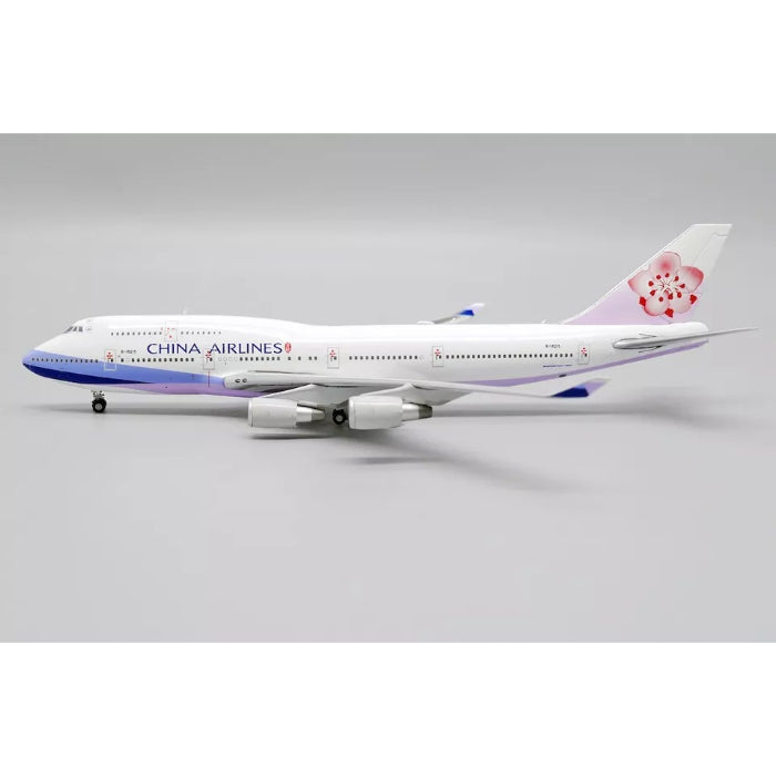 1/400 China Airlines Boeing 747-400 Reg: B-18215 with Antenna