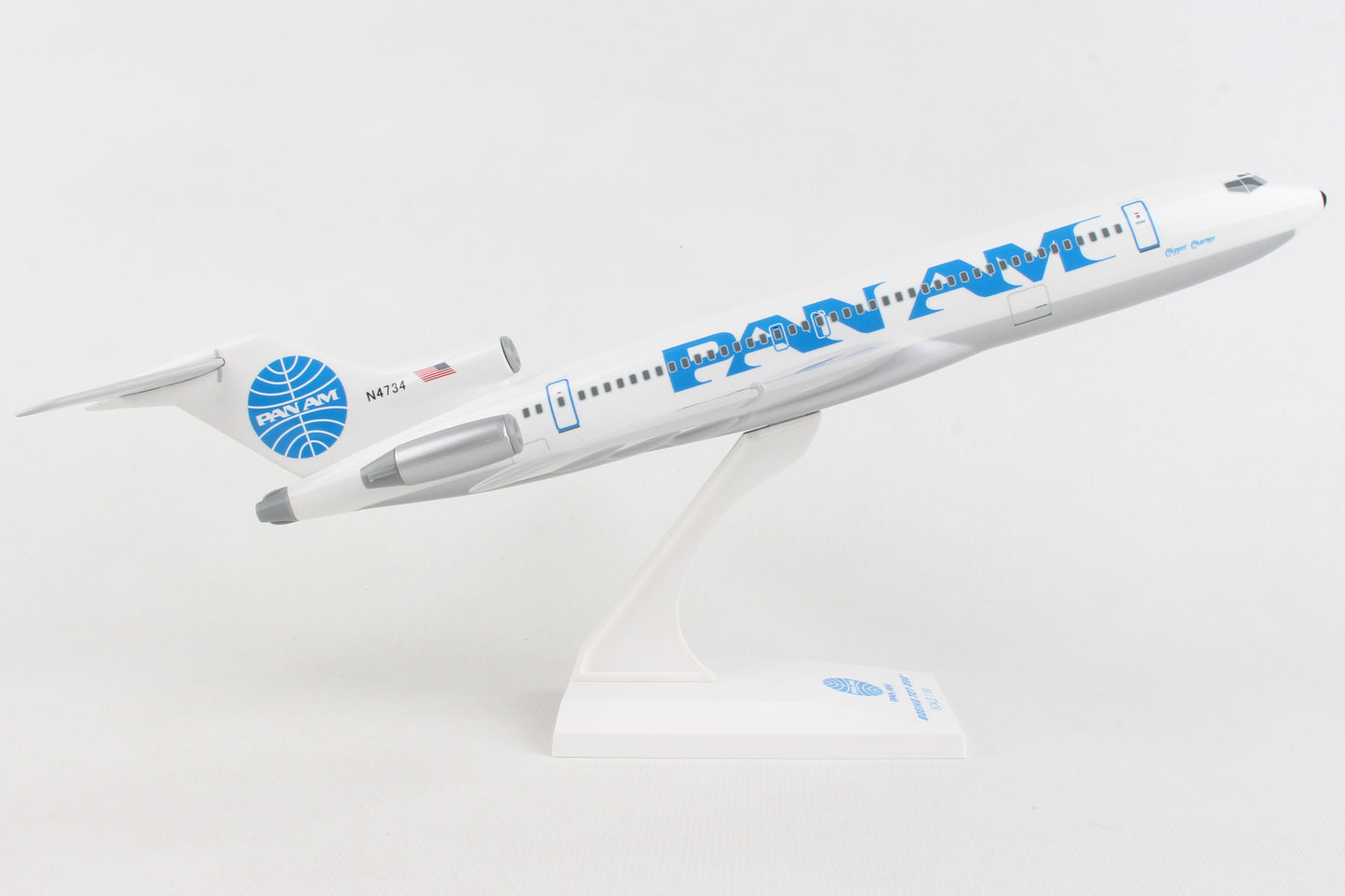 1/150 PAN AM B727-200 Clipper Charmer Reg. N4734