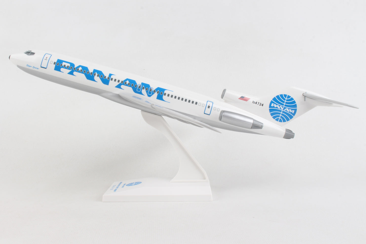 1/150 PAN AM B727-200 Clipper Charmer Reg. N4734