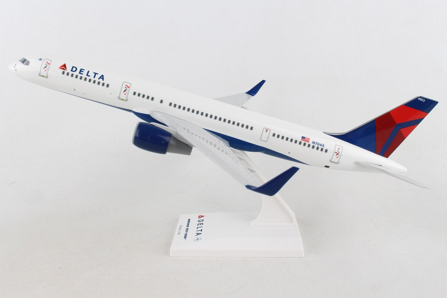 1/150 DELTA B757-200 New Livery Reg. N704X