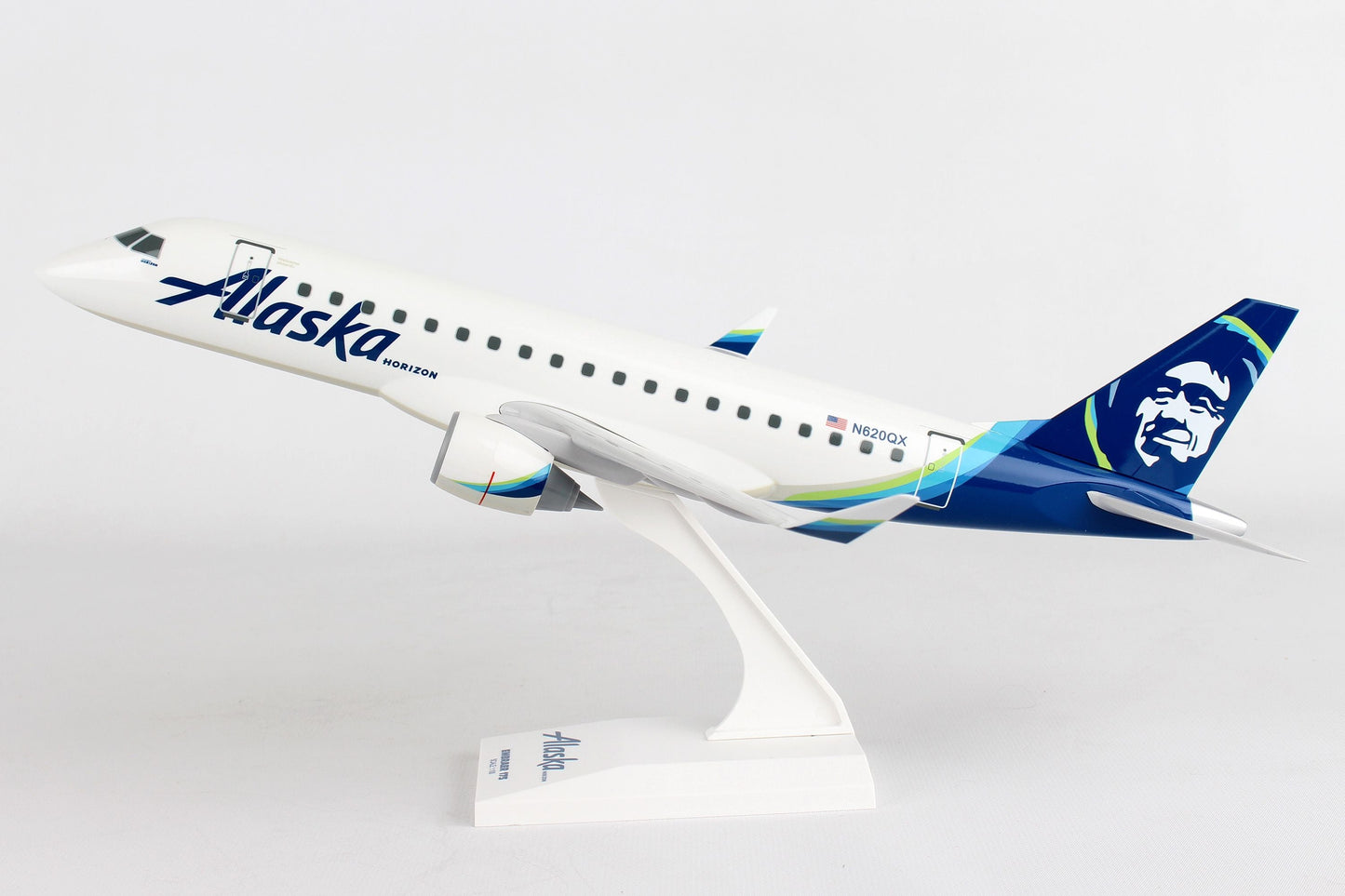 1/100 ALASKA E175 Horizon N620QX