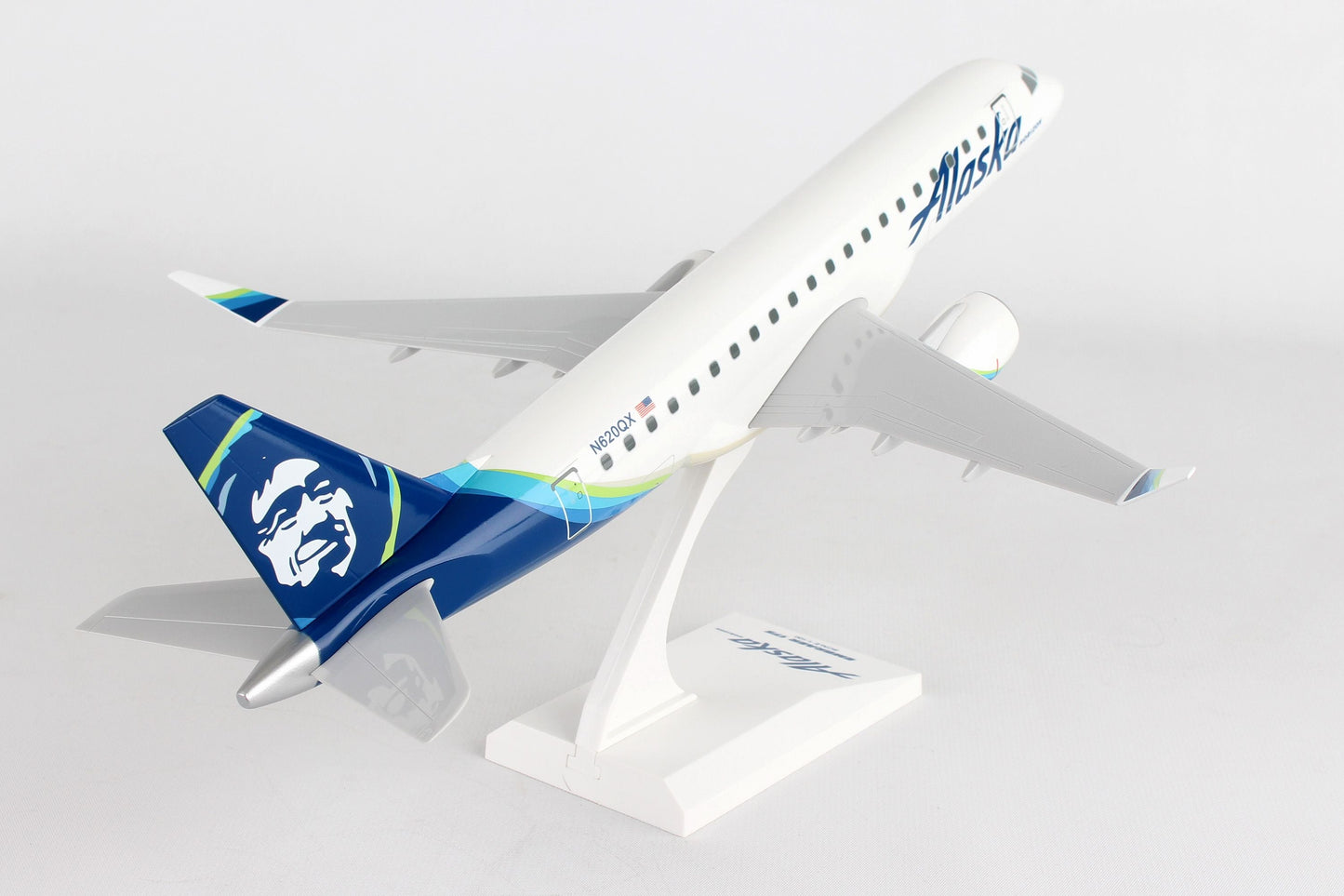 1/100 ALASKA E175 Horizon N620QX