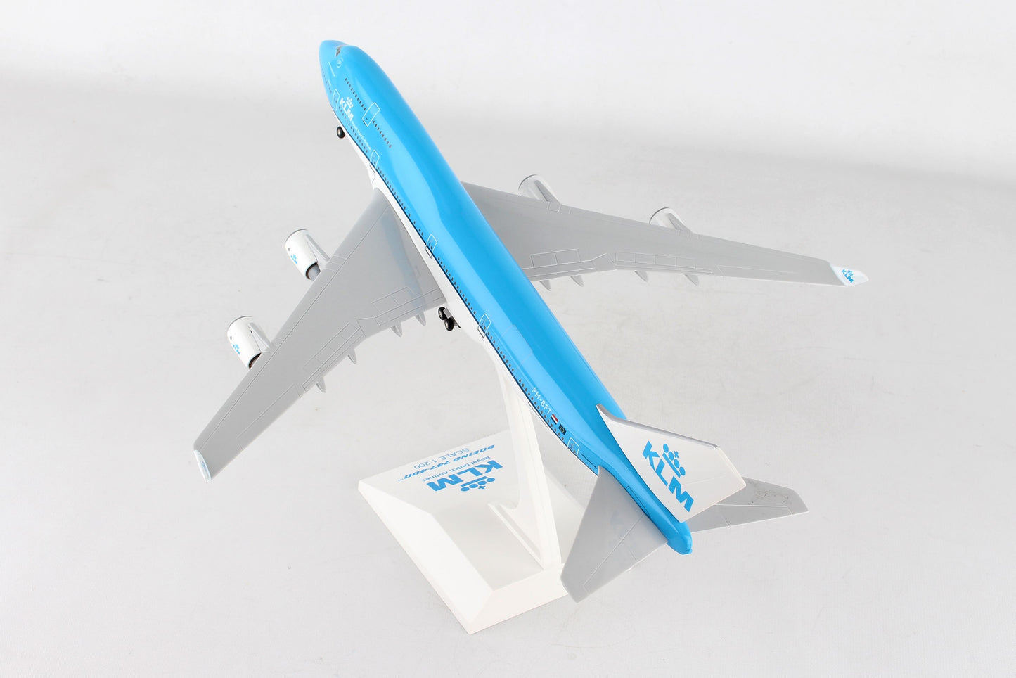 1/200 KLM B747-400 w/Gear New Livery