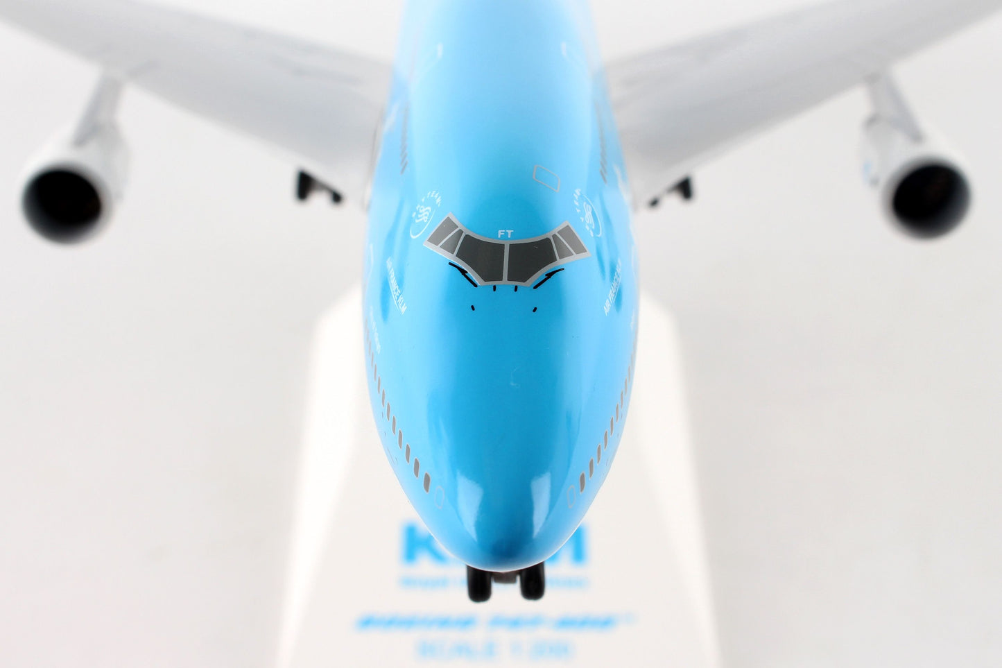 1/200 KLM B747-400 w/Gear New Livery