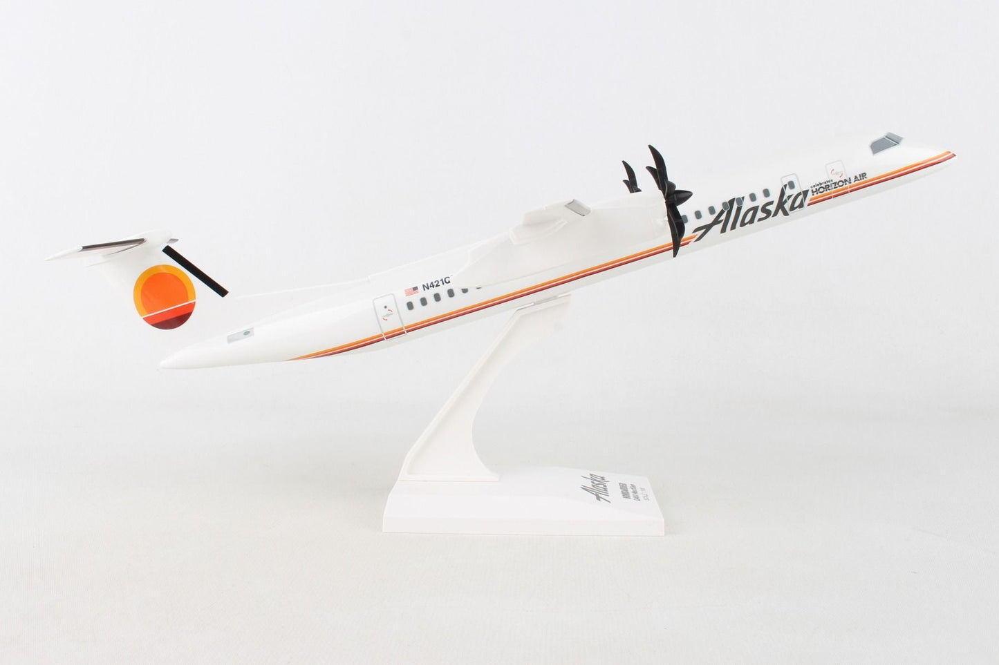 1/100 ALASKA Q400 Horizon (Retro)